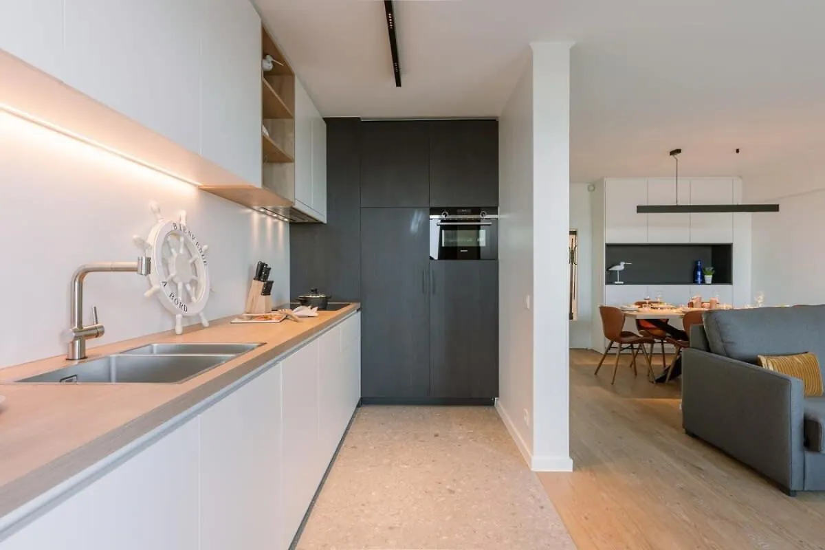 Cosy Apartment With Terrace Overlooking The Sea Middelkerke